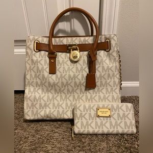 Michael Kors purse and wallet